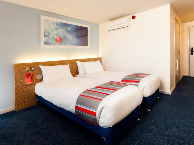 Travelodge London Teddington Londres Exterior foto